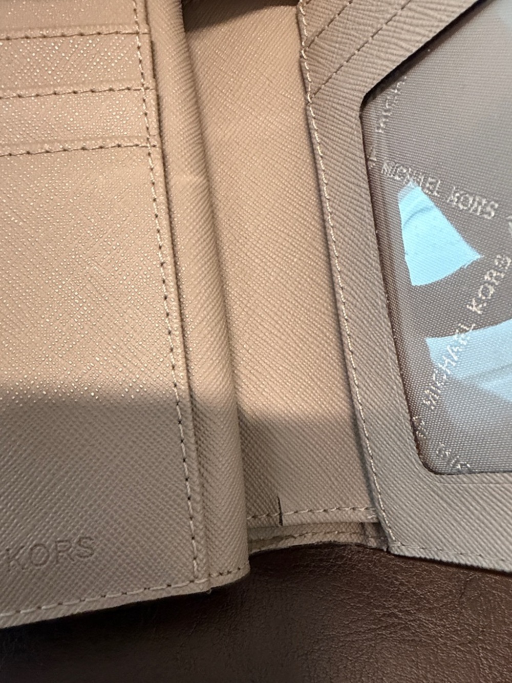 Michael Kors Beige Saffiano Zip & Snap Wallet - Picture 5 of 8